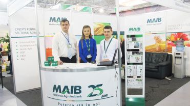 

                                                                                     https://maib.md/storage/media/2016/10/25/moldova-agroindbank-a-salutat-oaspetii-expozitiei-farmer-cu-oferte-pe-masura-asteptarilor-acestora/big-moldova-agroindbank-a-salutat-oaspetii-expozitiei-farmer-cu-oferte-pe-masura-asteptarilor-acestora.png
                                            
                                    