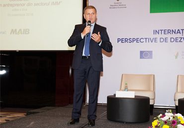 

                                                                                     https://maib.md/storage/media/2016/11/11/moldova-agroindbank-a-premiat-cei-mai-buni-antreprenori-din-tara-din-sectorul-imm/big-moldova-agroindbank-a-premiat-cei-mai-buni-antreprenori-din-tara-din-sectorul-imm.png
                                            
                                    