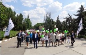 

                                                                                     https://maib.md/storage/media/2016/6/2/filiala-maib-a-defilat-la-parada-hramului-de-la-balti/big-filiala-maib-a-defilat-la-parada-hramului-de-la-balti.png
                                            
                                    