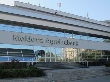 

                                                                                     https://www.maib.md/storage/media/2016/6/9/cladirea-filialei-miron-costin-moldova-agroindbank-este-absolut-sigura-din-punct-de-vedere-al-rezistentei-acesteia/big-cladirea-filialei-miron-costin-moldova-agroindbank-este-absolut-sigura-din-punct-de-vedere-al-rezistentei-acesteia.png
                                            
                                    