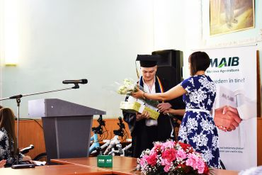 

                                                                                     https://maib.md/storage/media/2019/2/22/moldova-agroindbank-alaturi-de-cei-mai-buni-studenti-ai-universitatii-din-balti-1/big-moldova-agroindbank-alaturi-de-cei-mai-buni-studenti-ai-universitatii-din-balti-1.png
                                            
                                    