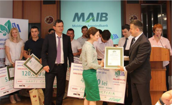 

                                                                                     https://maib.md/storage/media/2022/06/16//big-image_1655378706_9OGKKssH32.png
                                            
                                    