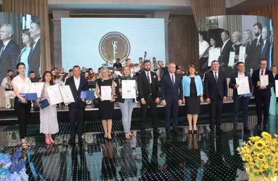 

                                                                                     https://maib.md/storage/media/2022/06/21//big-image_1655809458_IVqKcOs0xw.jpg
                                            
                                    